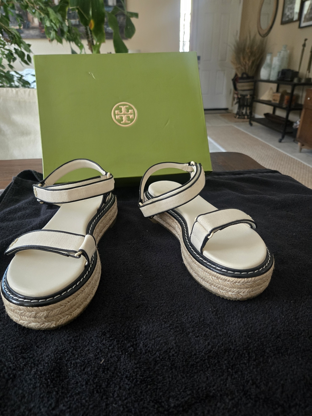 Tory Burch White Espadrille Platform Sandals Size 11/42 NWOT